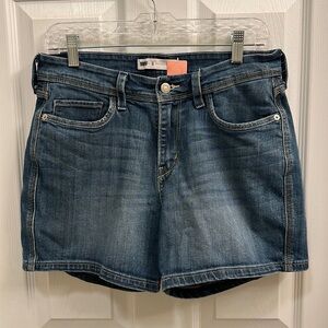 LEVIS jean shorts